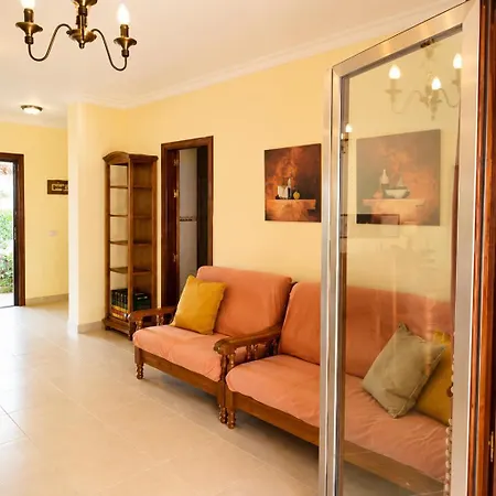 La Mar Salá - House with Terrace, BBQ&Parking Apartamento *
